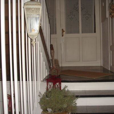 Bild vergrößern: Ferienwohnung "Villa Reischel" - Treppenaufgang
